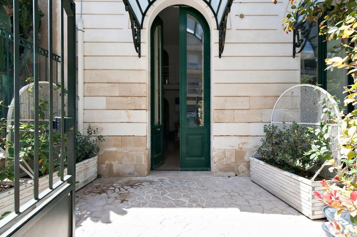 Residence De Franchis - Smart Apartments Lecce Eksteriør bilde