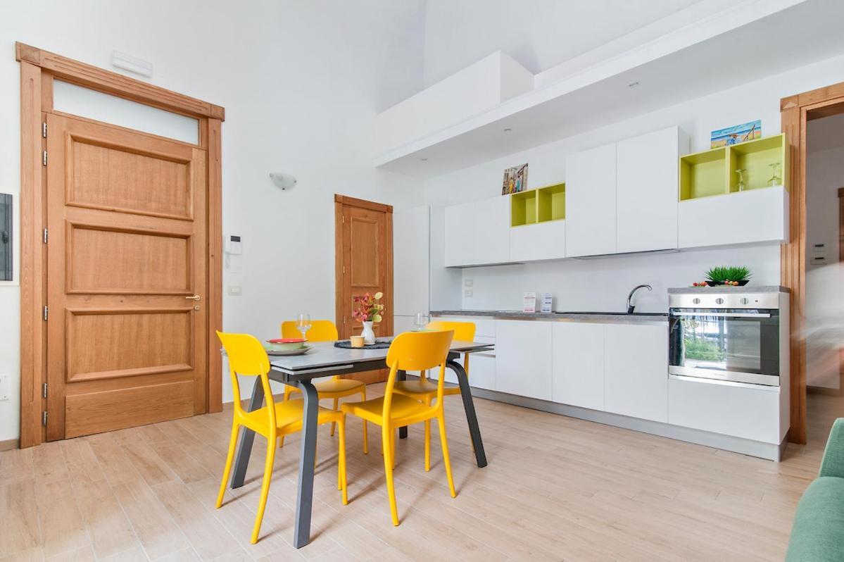 Residence De Franchis - Smart Apartments Lecce Eksteriør bilde