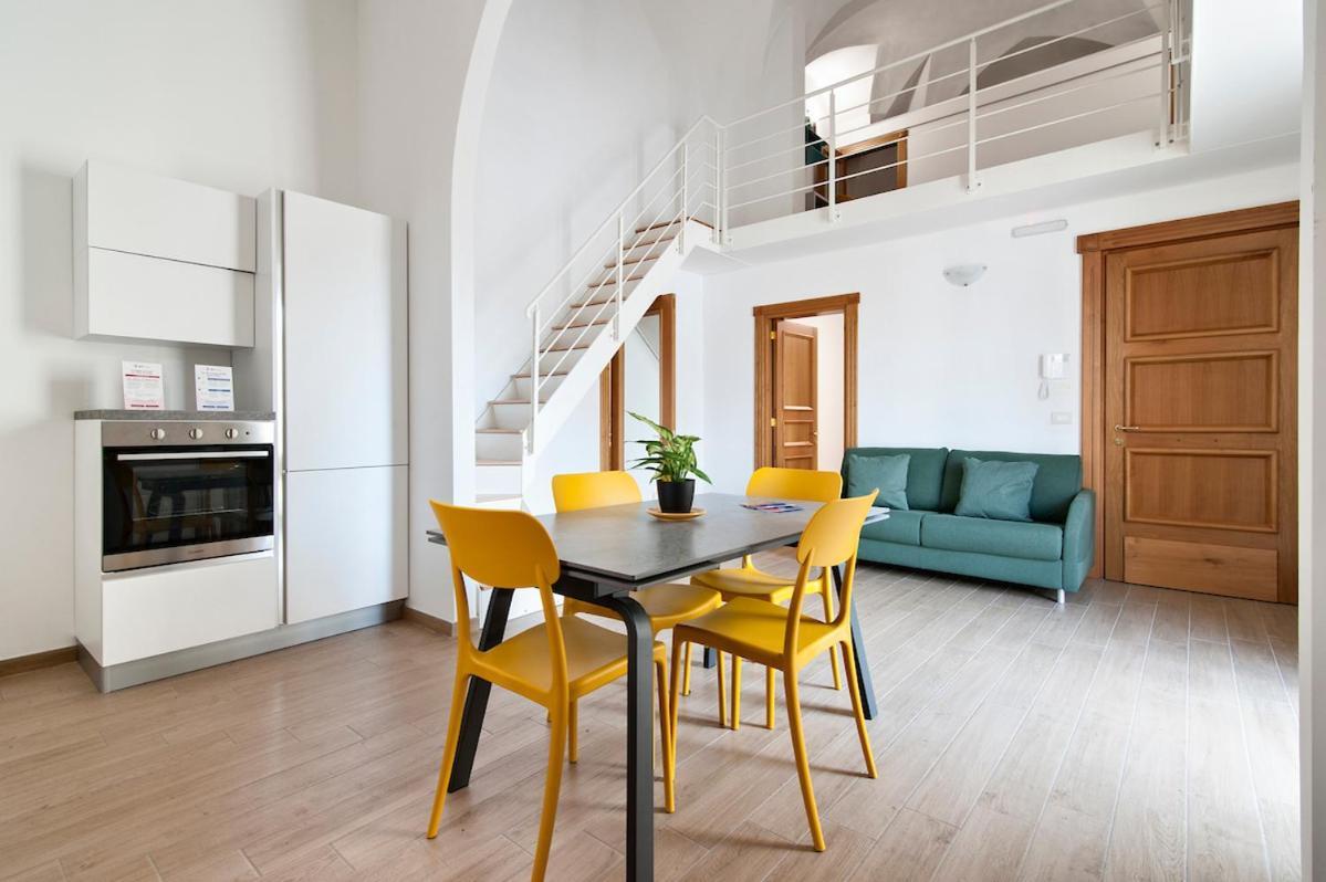 Residence De Franchis - Smart Apartments Lecce Eksteriør bilde